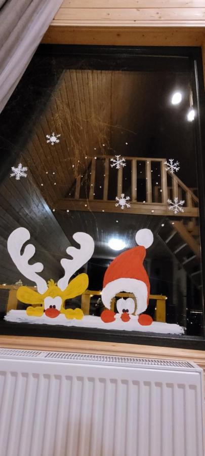 Pine Chalet Kazbegi Εξωτερικό φωτογραφία